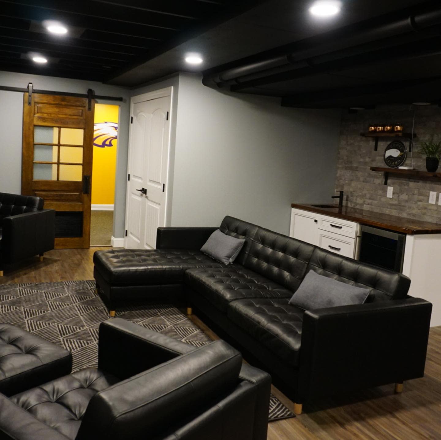 Living Room Basement Apartment Ideas -nhdconstructiondesign